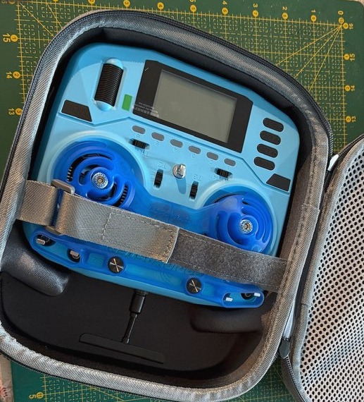 image from Learning to fly: a radio and a simulator